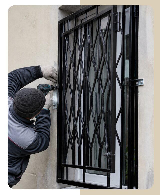 Монтаж открывающихся решеток в Шуе по цене от 5654 р. | Дверной